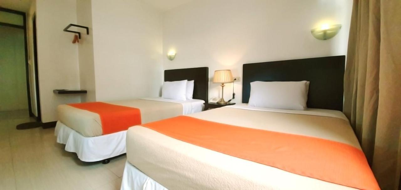 เอ โฮเทล บากีโอ Hotel Baguio City ภายนอก รูปภาพ